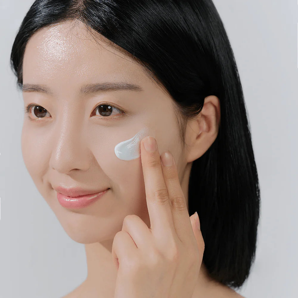SKIN 1004 MADAGASCAR CENTELLA HYALU-CICA WATER-FIT SUN SERUM SPF50+PA +++++ 50 ML