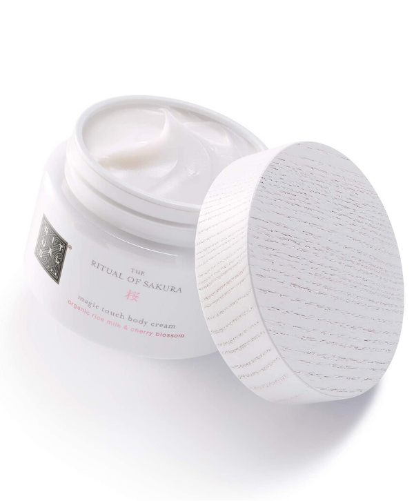 Ritual The Ritual of Sakura Crème pour le Corps 220 ml Ritual The Ritual of Sakura Crème pour le Corps 220 ml