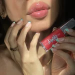 FENTY BEAUTY - Gloss Bomb Heat Enlumineur À Lèvres - réf 01 Hot Cherry